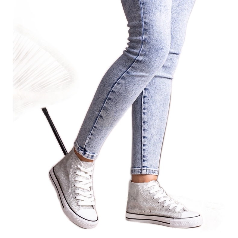 Ezüst fényes magas tornacipő a Ranifalitól