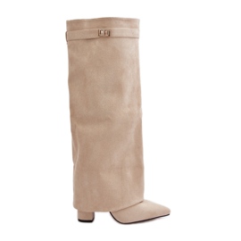 Női Eco velúr csizma felcsavart felsőrésszel, magas sarkú bézs bralise színű Női Eco velúr csizma felcsavart felsőrésszel, magas sarkú bézs bralise színű