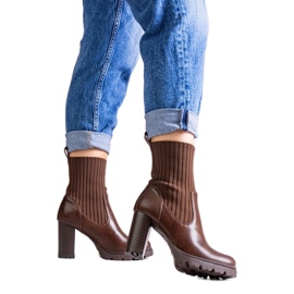 Barna bokacsizma Asera öko bőrből