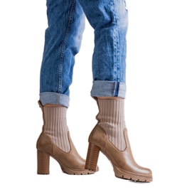 Sötétbézs bokacsizma Asera öko bőrből