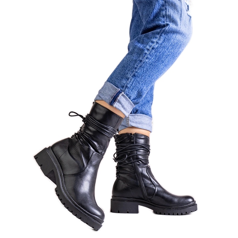 Fekete bokacsizma Sahera öko bőrből