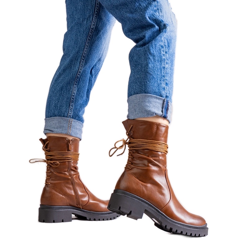 Barna bokacsizma Sahera öko bőrből