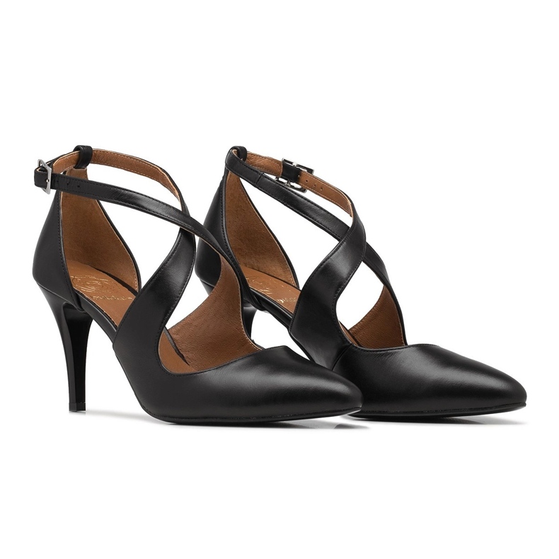 BUTDAM Xena fekete táncsarkú hegyes orrral és pántokkal