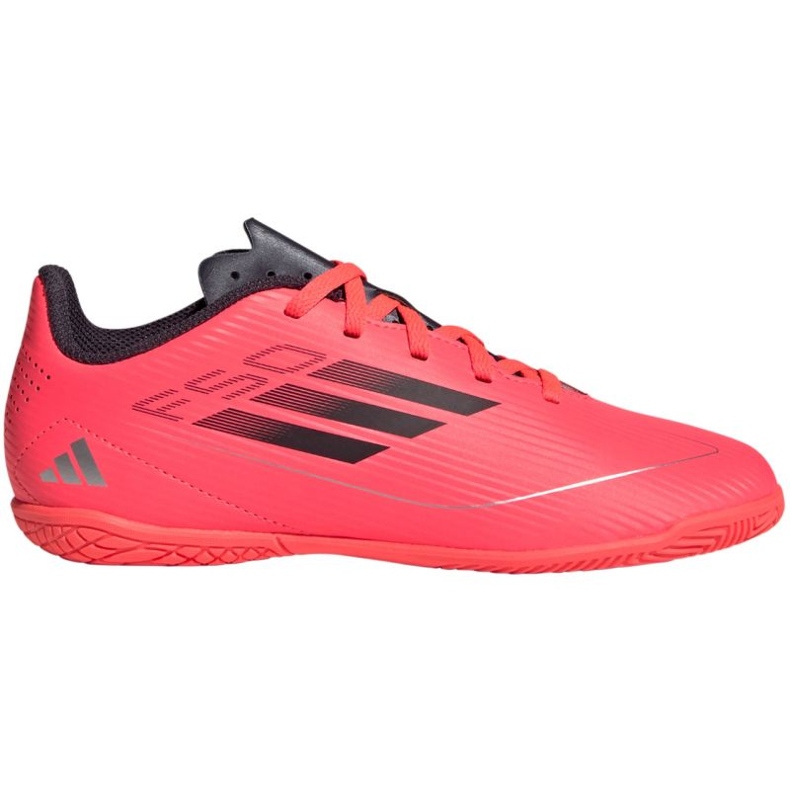 Adidas F50 Club IF1393 futballcipőben piros
