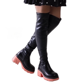 Fekete szigetelt csizma masszív Meragomi blokkal