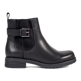 Fekete női bokacsizma csattal, alacsony sarkon