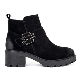 Fekete női magas sarkú bokacsizma természetes nubuk bőrből, Sergio Leone dekoratív csattal