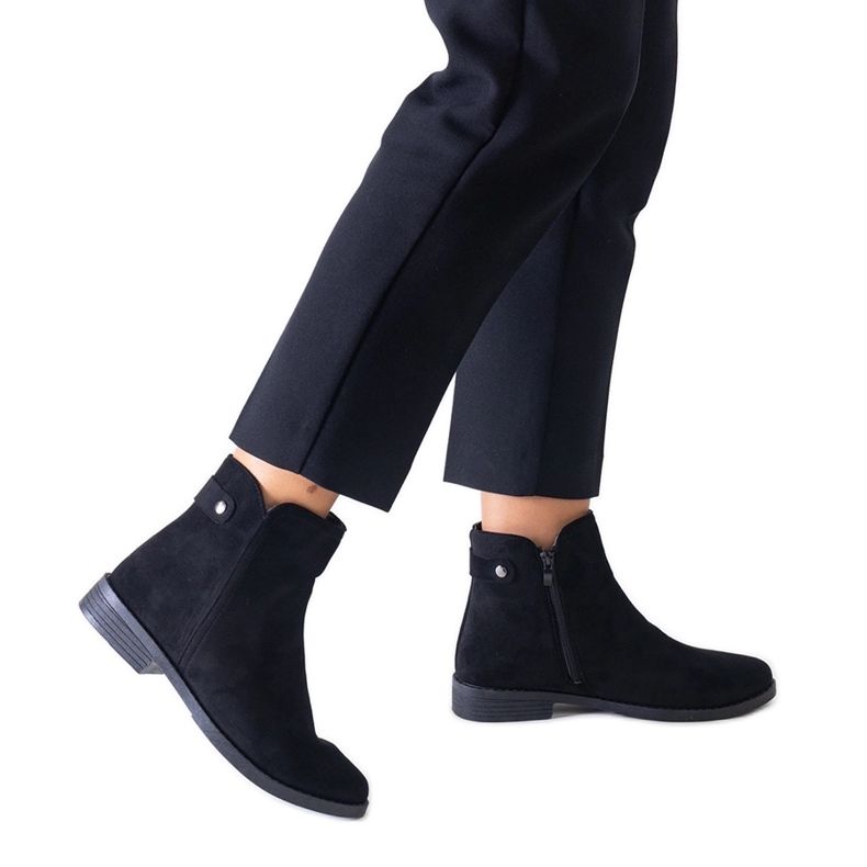 Fekete klasszikus bokacsizma Pereia öko-velúrból