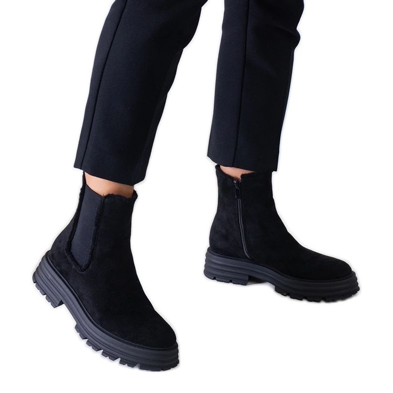 Fekete magas csizma vastag Sabra öko-velúr platformon