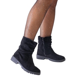 Fekete ráncos bokacsizma Hinda öko-velúrból