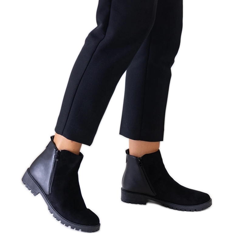 Fekete platformos bokacsizma Kirla öko-velúrból