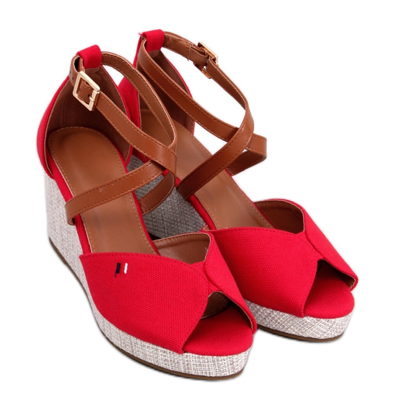 Berna Red nyitott ékszandál - Inello piros