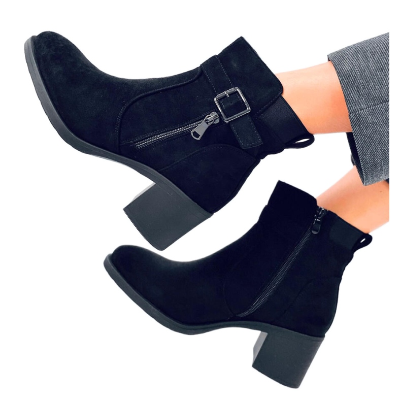 Klasszikus magas sarkú bokacsizma Fekete