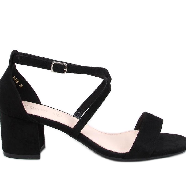 Fekete alacsony sarkú szandál