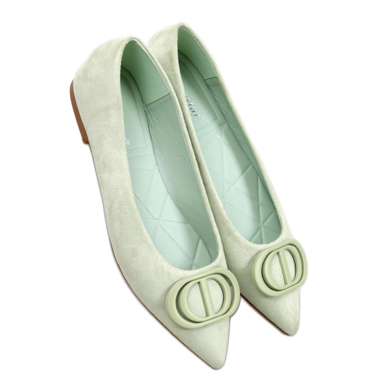 Zöld balettlakások mandulás lábujjakkal Zöld balettlakások mandulás lábujjakkal