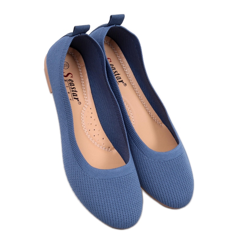 Kék zoknis balerinák