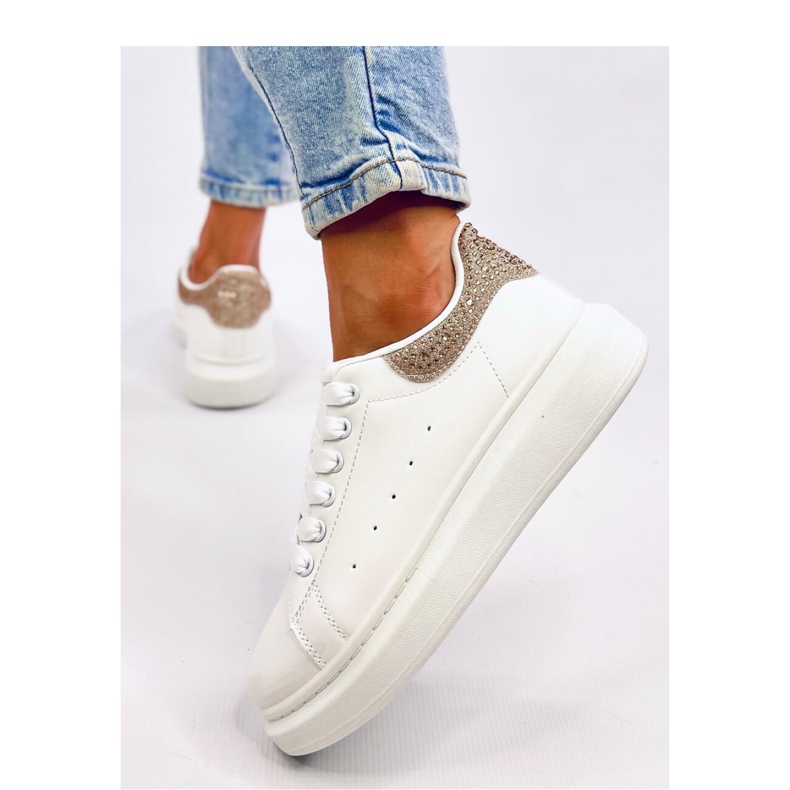 Arany platformú tornacipő fehér