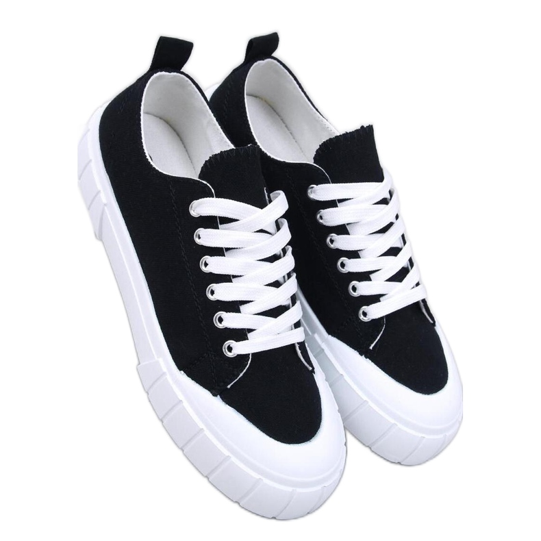 Consen Fekete női tornacipő - Inello