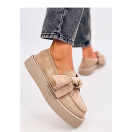 Tempelton Khaki velúr mokaszinok masnival - Inello bézs Tempelton Khaki velúr mokaszinok masnival - Inello bézs