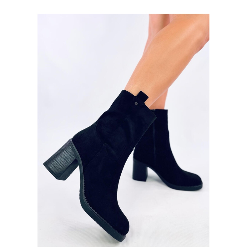 Salifi Fekete széles sarkú bokacsizma - Inello