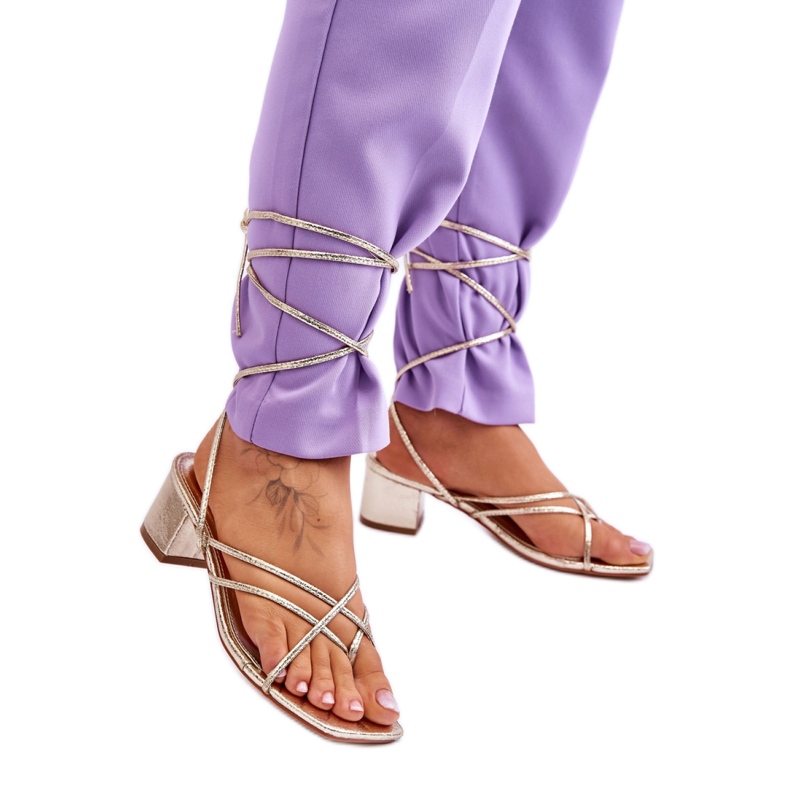 Step in style Modell Secret Love LOLA5023 Arany fűzős szandál - Lépj stílusosan sárga