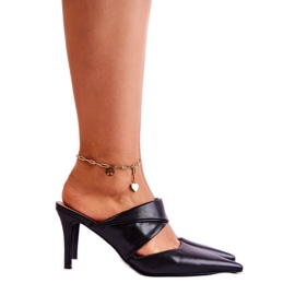Elegáns fekete, magas sarkú papucs