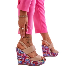 Bézs színű női ékszandál