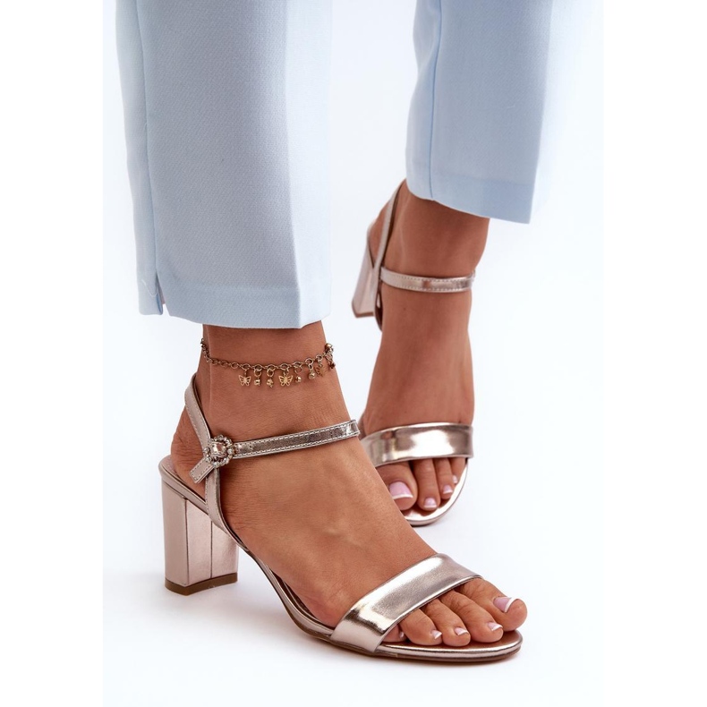 Arany/pezsgős szandál aranysárga