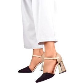 Női szandál 8338-268B bézs és fekete Női szandál 8338-268B bézs és fekete