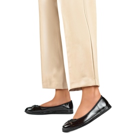 Női balerinacipő masnival GD-XR392-B feketére lakkozott fekete