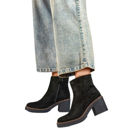 Női szigetelt csizma 9613B fekete