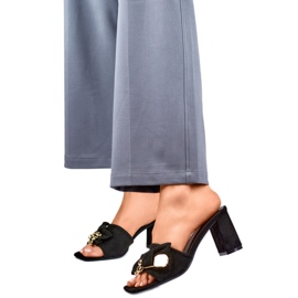 Szandál papucs 8734B fekete