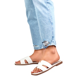 Szandál flip-flop MTBL06W modell Fehér Szandál flip-flop MTBL06W modell Fehér