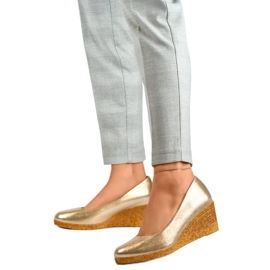 Női ékszivattyúk GD-651A-L.GO aranysárga Női ékszivattyúk GD-651A-L.GO aranysárga