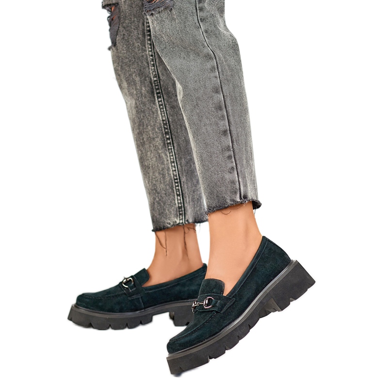 Női cipő díszítéssel 24-7888B fekete