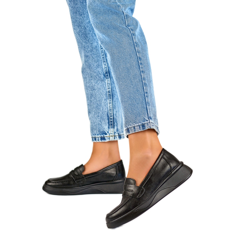 Fekete női mokaszin 25-7937B