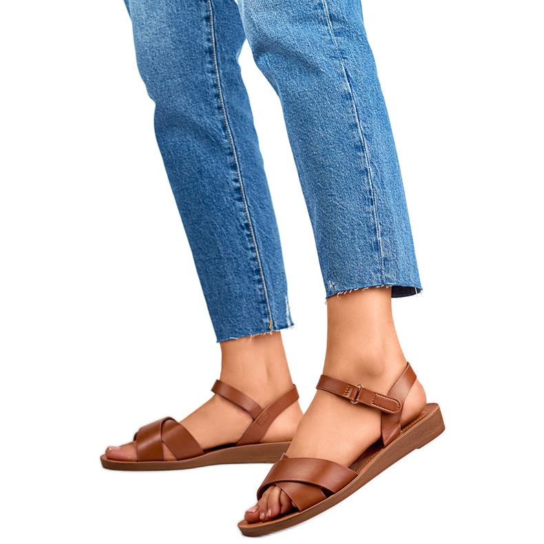 Női szandál PS10TA barna