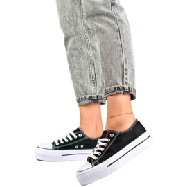 Női platform tornacipő QY832B fekete Női platform tornacipő QY832B fekete