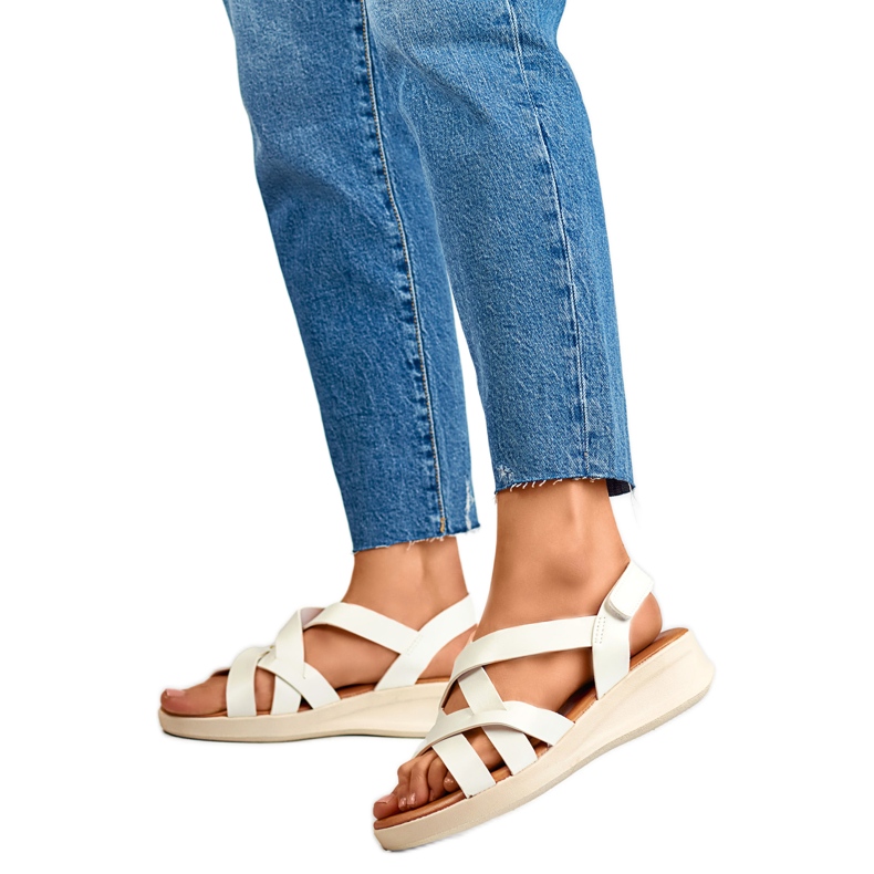 Női szandál QQ-397W fehér Női szandál QQ-397W fehér
