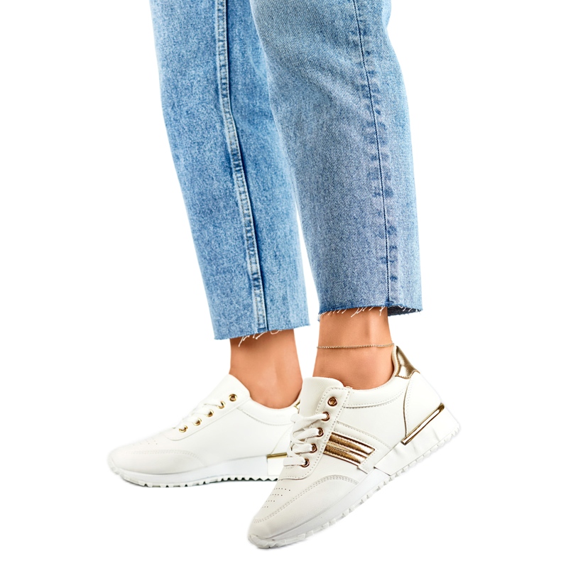 Sportcipő YY53GO modell fehér