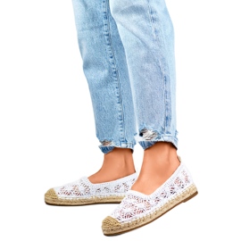 Női áttört espadrillák 77-528W fehér Női áttört espadrillák 77-528W fehér