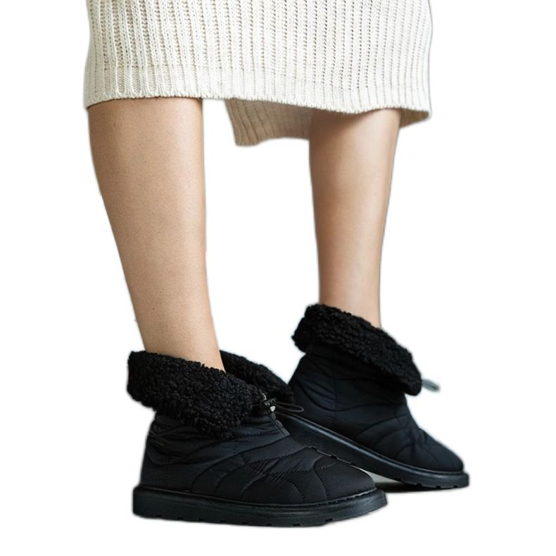 Fekete hőszigetelt hócsizma Caellita mandzsettával