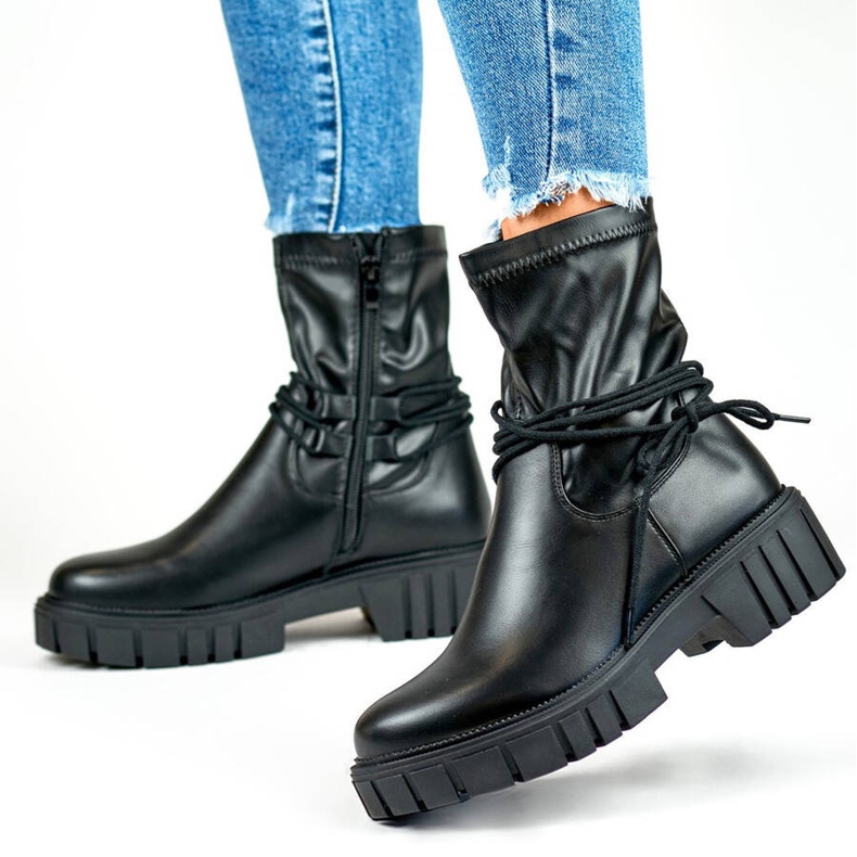 Női bokacsizma rugalmas felsőrésszel, fűzős, fekete DE1127P-B bézs