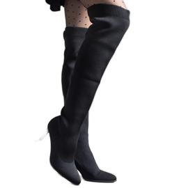 Fekete bebújós magas sarkú csizma elasztikus Atari felsőrésszel