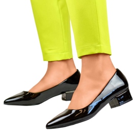 Női hegyes orrú, alacsony sarkú pumpák, lakkfekete, GD-XR106C-B Női hegyes orrú, alacsony sarkú pumpák, lakkfekete, GD-XR106C-B