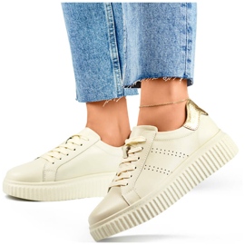 Női bőr sportcipő platformon, bézs GD-RS2007BE
