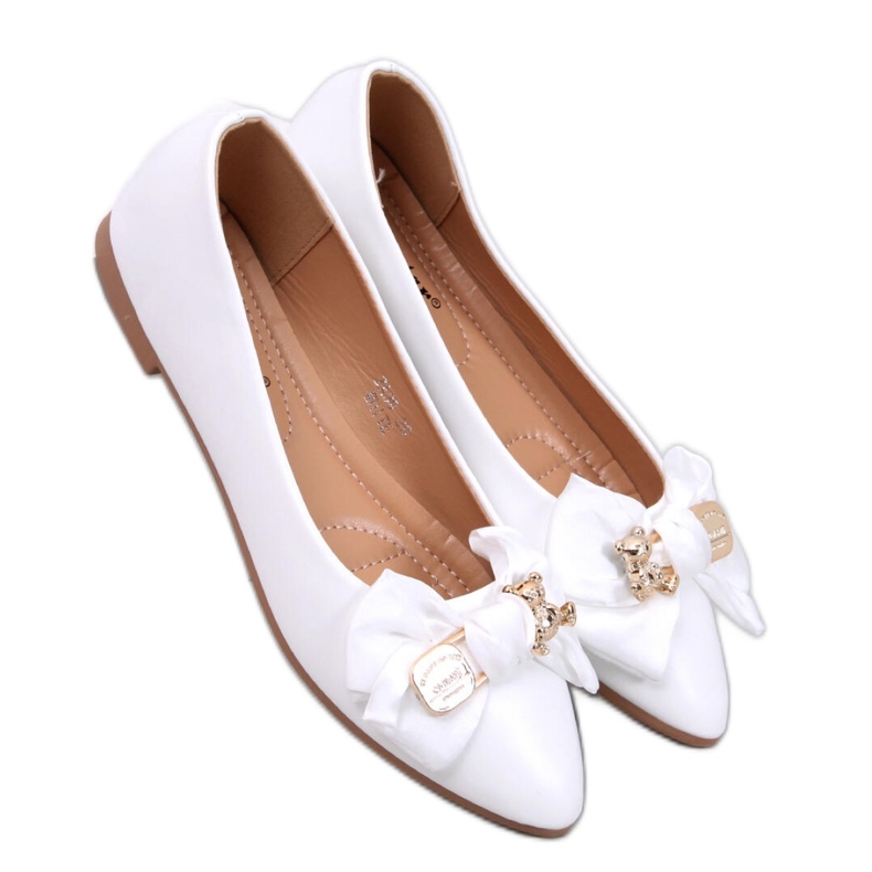 Fehér mackó balerinák