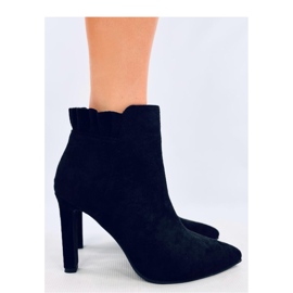 Mariah Black velúr magas sarkú bokacsizma - Inello fekete