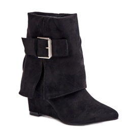 1690A modell fekete velúr csizma