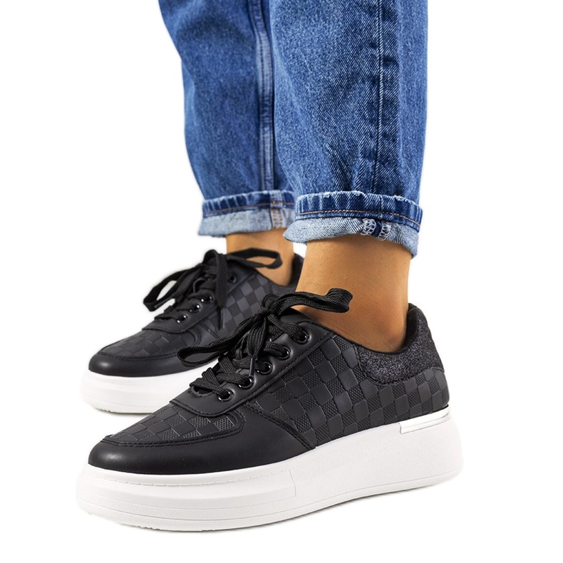 Fekete női platform tornacipő